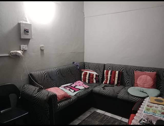 2 BEDROOM FREEHOLD FOR SALE IN NORTHDALE
